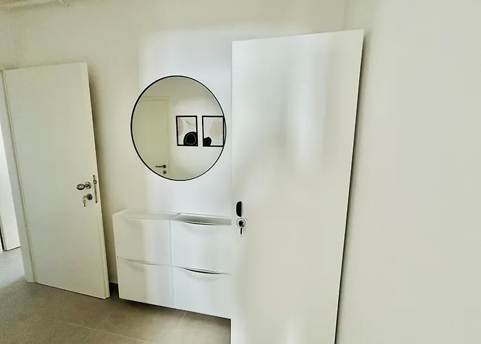 Modern Spot 4 City Retreat