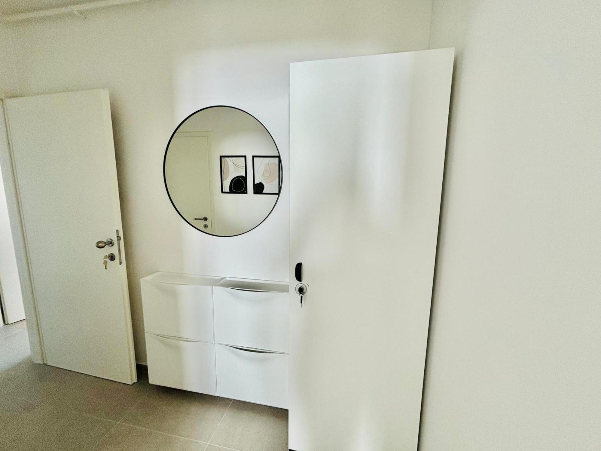Modern Spot 4 Retreat Apartment